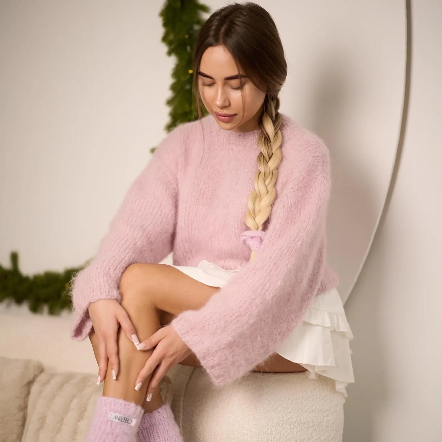 Pink Alpaca Wool Knit Pullover: Hand-Knitted Luxury Sweater for Women